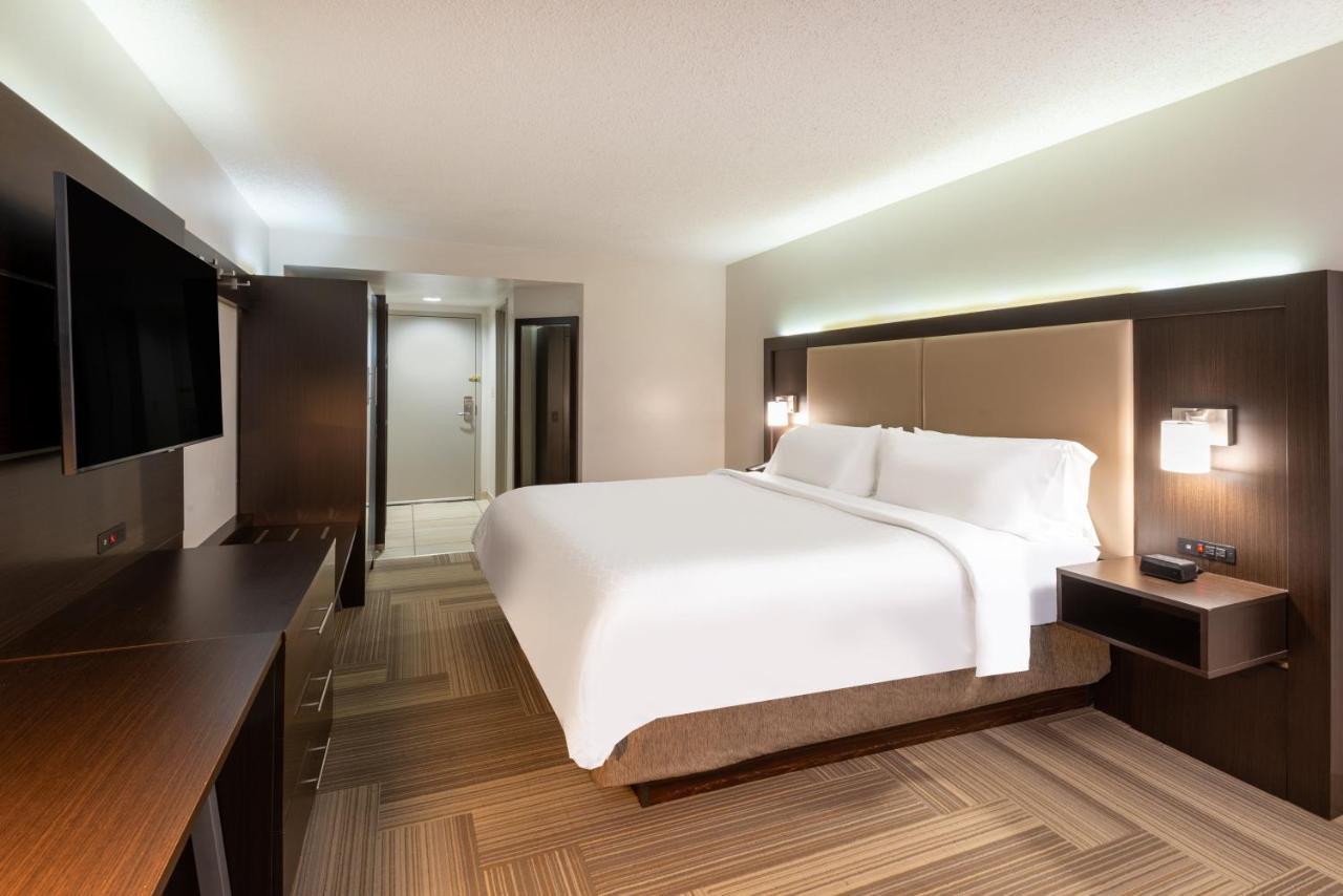 Hotel Express Philadelphia Ne-bensalem By Ihg 3*