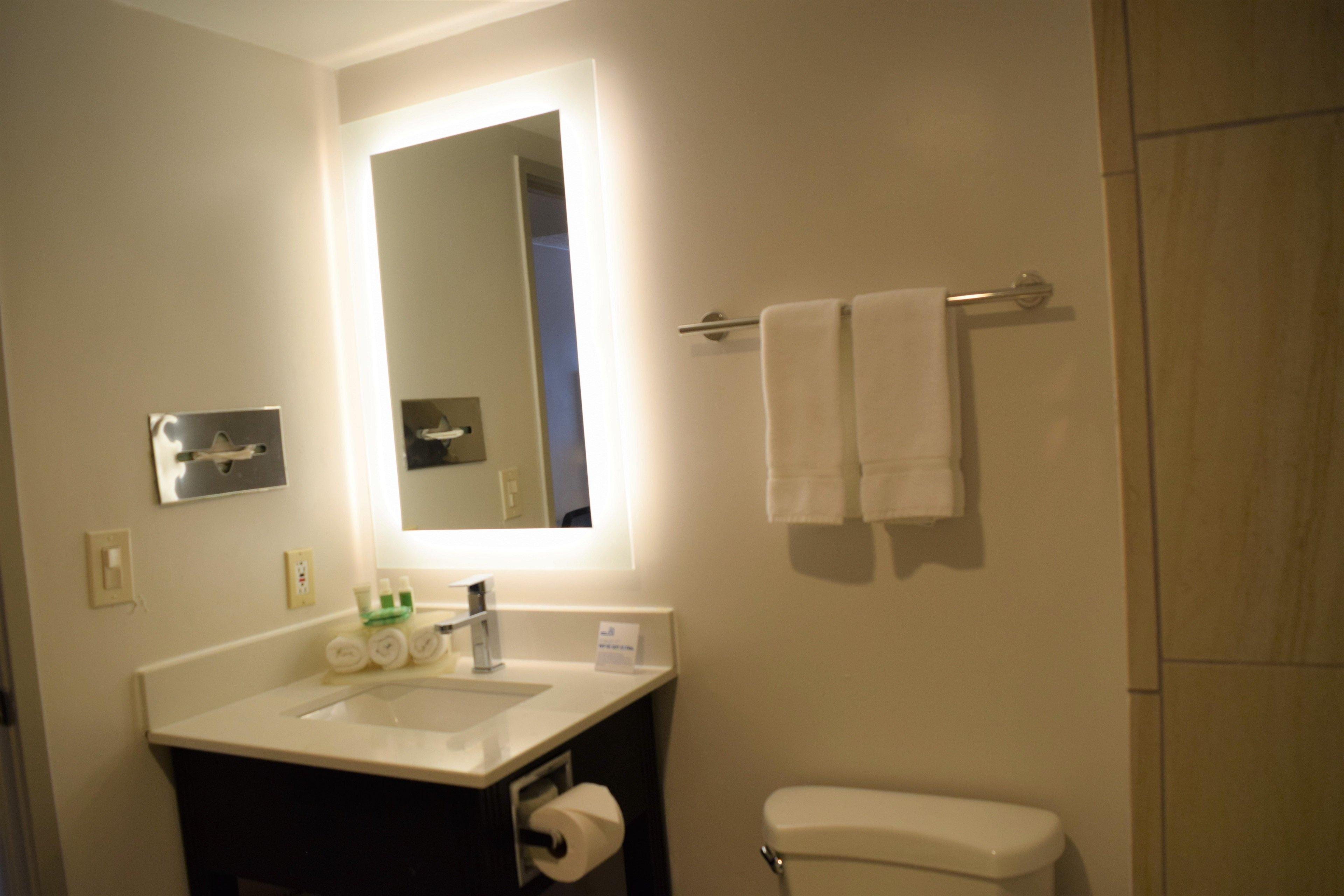Express Philadelphia Ne-bensalem By Ihg Bensalem