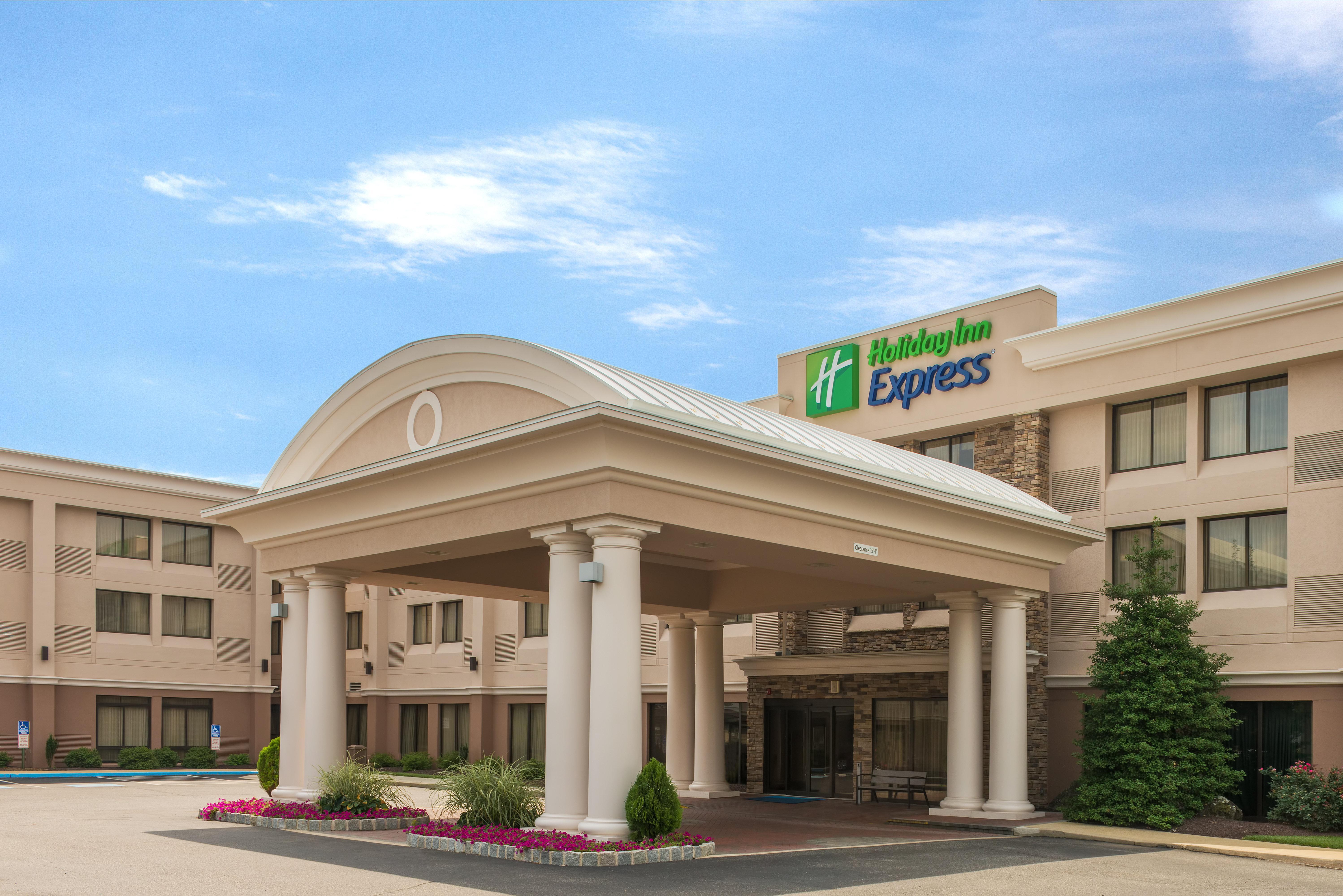 Express Philadelphia Ne-bensalem By Ihg