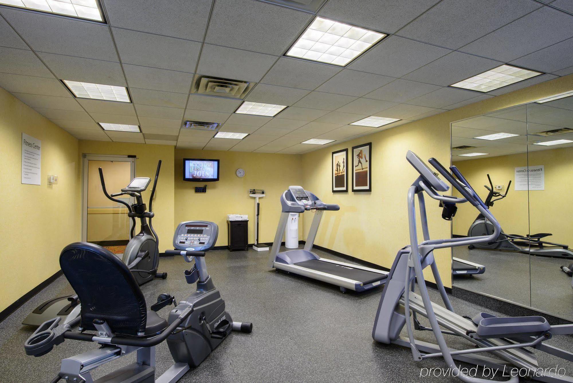 Express Philadelphia Ne-bensalem By Ihg